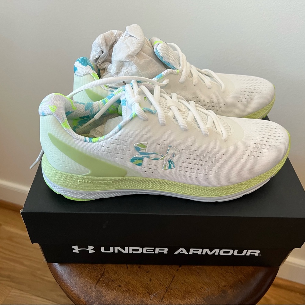 Under Armour W Charged Impulse Sneaker. Size 9. NWT.